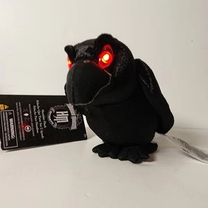 Juguete de peluche magnético iluminado de hombro The Haunted Mansion Raven de los parques de Disney 2024 - Imagen 1 de 6