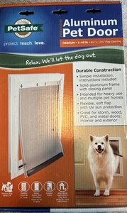 PetSafe Freedom Aluminum Pet Door White 1-40 Pounds Medium PPA00-108610 - New - Picture 1 of 12