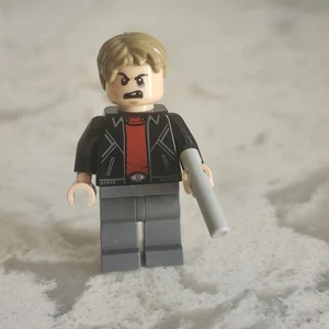 LEGO Marvel Comics Minifigure Robber Captain America Mask Red Shirt sh422 - Picture 1 of 7