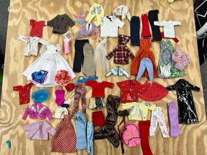 LOT of (50) Vintage Barbie Clothes / Outfits - Picture 1 of 6