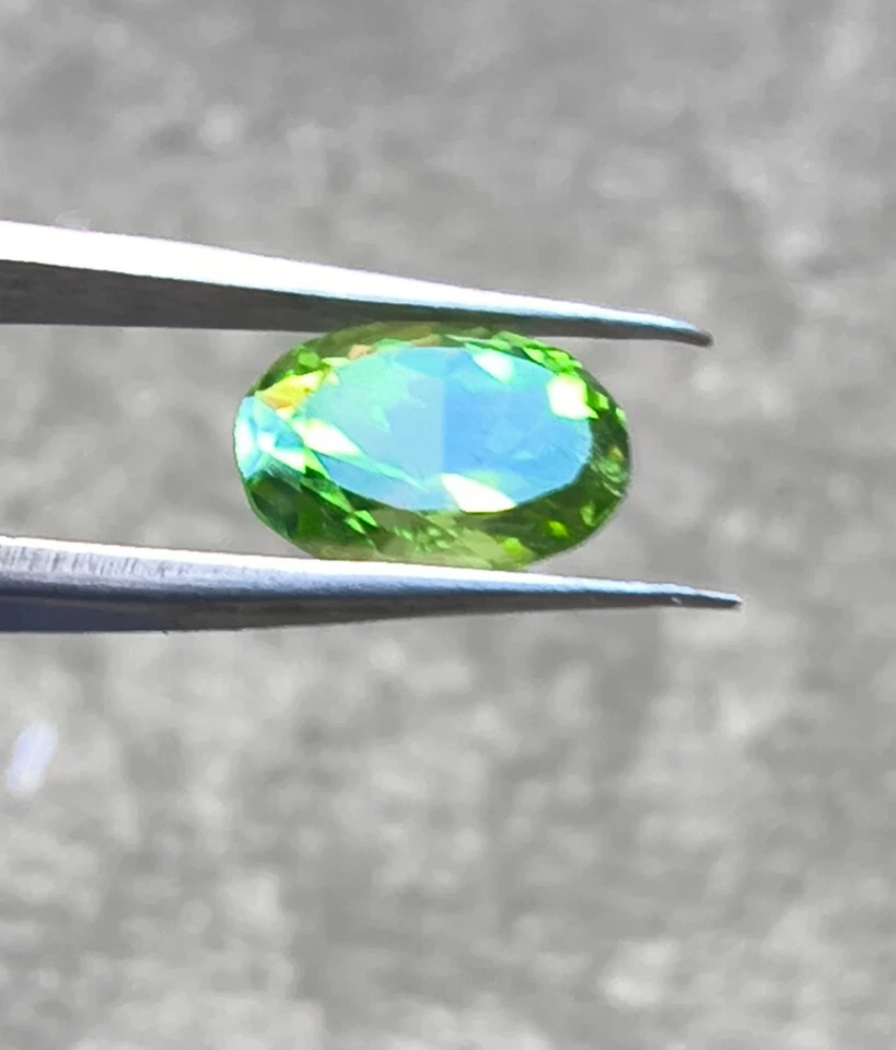 1.8 CTS Faceted Peridot, Beautiful Green Color - Image 1 of 4