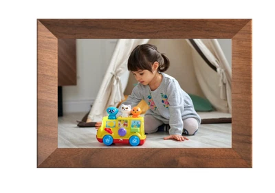 Kodak Classic Photo Digital Frame 10-inch Wi-Fi Enabled CF102P - Image 1 of 3