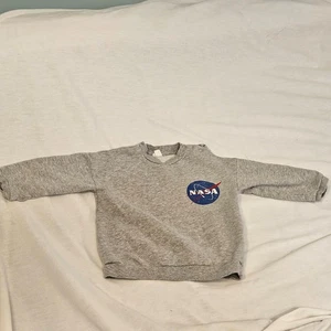 H&M Nasa Logo Sweatshirt Grau Unisex 18-24M 100% Baumwolle - Bild 1 von 10