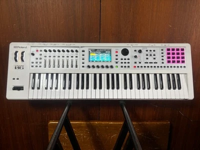 Roland FANTOM-06 Synthesizer Keyboard Limited Edition White w/ gig bag - Image 1 of 4