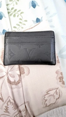 Portatarjetas doble Louis Vuitton monograma sombra negro M81415 Foto 1 de 2