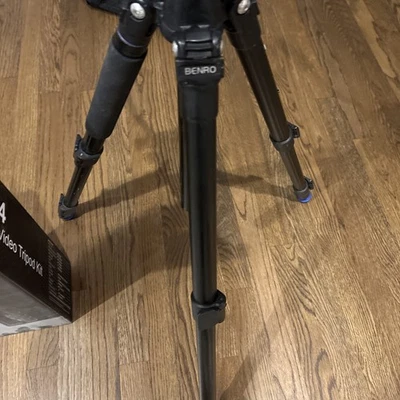Benro Aero 4 Video Travel Tripod A2883F With S4 Head Lens Plate & Original Box - Image 1 of 4