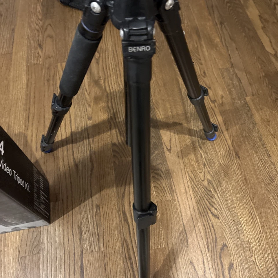 Benro Aero 4 Video Travel Tripod A2883F With S4 Head Lens Plate & Original Box - Image 1 of 4
