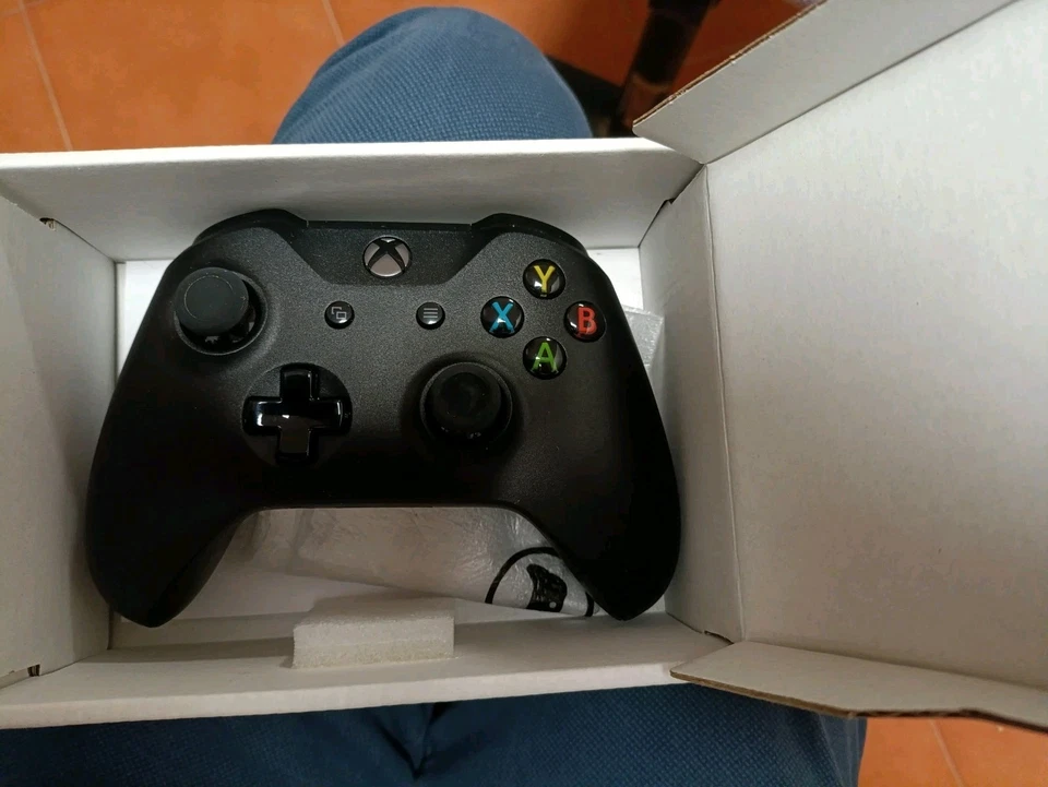 Microsoft Wireless Controller per Xbox Series X/S  - Immagine 1 di 3