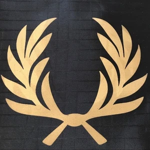 Fred Perry 60 Aniversario Bolsa con Cremallera - Promoción Limitada - Negro/Dorado - Nuevo de Lote Antiguo - Imagen 1 de 14