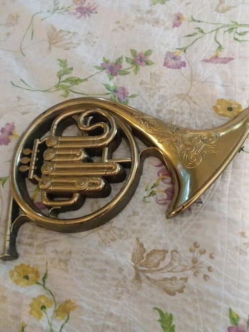 Vintage Homco Home Interiors Syroco French Horn trumpet  #7562A Gold Plastic Cover