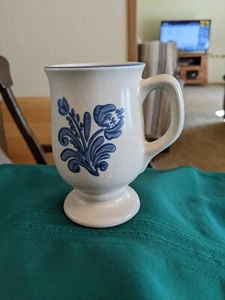 Pfaltzgraff Yorktowne Fußbecher - Bild 1 von 2