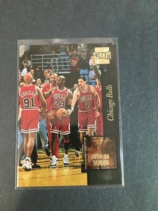 F155,206 1996-97 Stadium Club Golden Moments #GM3 Michael Jordan/Dennis Rodman