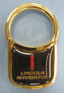 Vintage Goldtone Lincoln Navigator Padlock Keyring Key Fob Key Holder - Picture 1 of 4