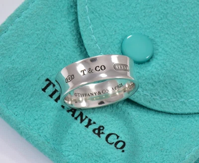 Talla 7.5 Tiffany & Co Plata de Ley 1837 Anillo Mediano Banda en Bolsa Nueva Versión Foto 1 de 4