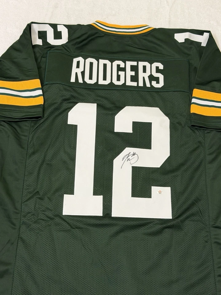 Camiseta de fútbol firmada por Aaron Rodgers Green Bay Packers con certificado de autenticidad Foto 1 de 4
