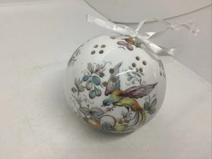 "Pomander vintage Royal Windsor Woods of England 3"" diámetro hueso China Inglaterra" - Imagen 1 de 17