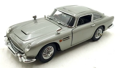 Danbury Mint escala 1/24 DM048 - James Bond 007 Aston Martin DB5 - plateado Foto 1 de 4