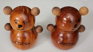 Salero y pimentero de oso de madera recuerdo Mt Tenn Ruby Falls Lookout de colección - Imagen 1 de 8
