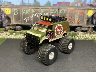 1971 Chevy Van G20 G10 Lifted 4x4 Truck 1/64 Diecast Custom Off Road M2 Machines - Image 1 of 4