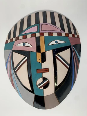 Máscara de pared de cerámica LOUIS MENDEZ REGLA CÓSMICA firmada 125 S, ©89 Foto 1 de 4