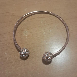 Sparkly Adjustable Cuff Gold Tone Rhinestone Ball Ends Bracelet Glitsy Bling - Picture 1 of 7