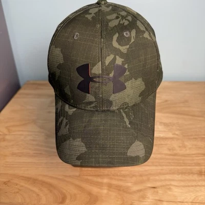 Gorra de béisbol Under Armour ajustada camuflaje tormenta bordada agujeros ventilados camuflaje Foto 1 de 4