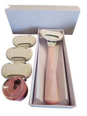 FLAMINGO 5-Blade Razor with 4 Refills and Shower Holder - Rose - Image 1 of 3