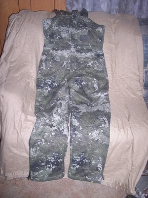 Womens Medium Camo Bib Overalls Insulated Hunting Bibs Strata Camo Bib Coveralls - Image 1 of 4
