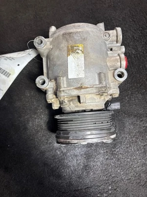 A/c Air Compressor GRAND MARQUIS 03 04 05 - Image 1 of 4