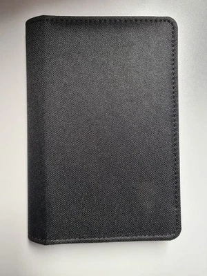 Bordmappe (Neu) Material: schwarze Stoff, mit 3 Kartenfächern und 1 großes Ei... - Bild 1 von 3