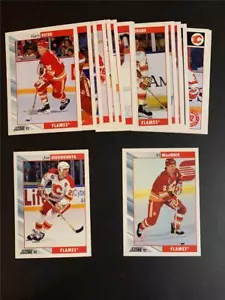 1992-93 Punteggio Calgary Flames Set squadra 22 carte - Foto 1 di 1
