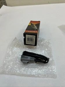 Upstream Oxygen O2 Sensor for Volvo S60 S80 V70 XC60 XC70 XC90 Land Rover LR2 - Picture 1 of 3