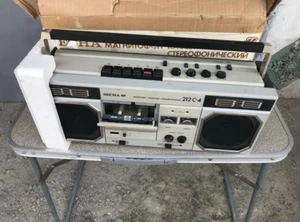 Vintage collectible Cassette tape recorder Spring 212 USSR (726) - Picture 1 of 4