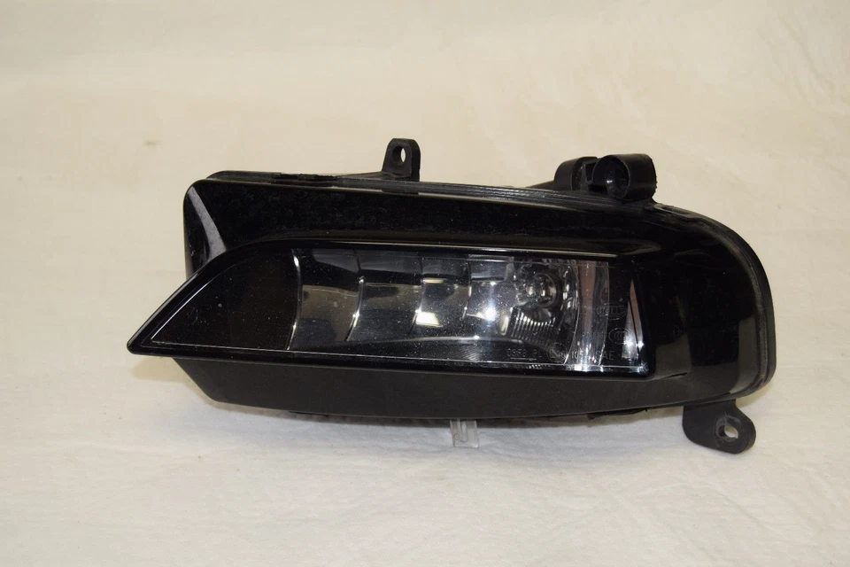 Faro antiniebla lado izquierdo audi a4 quattro 2013-2015 fabricante original de fábrica Foto 1 de 4