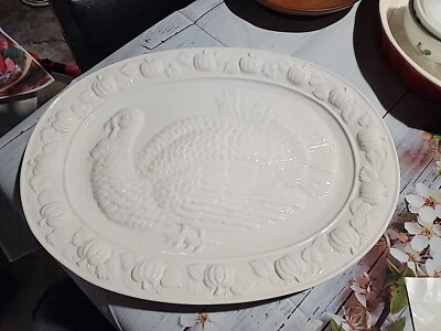 VERY RARE Vintage Stoneware 18" Oval Serving Platter Fruit-Grape Leaf Design Foto 1 de 4