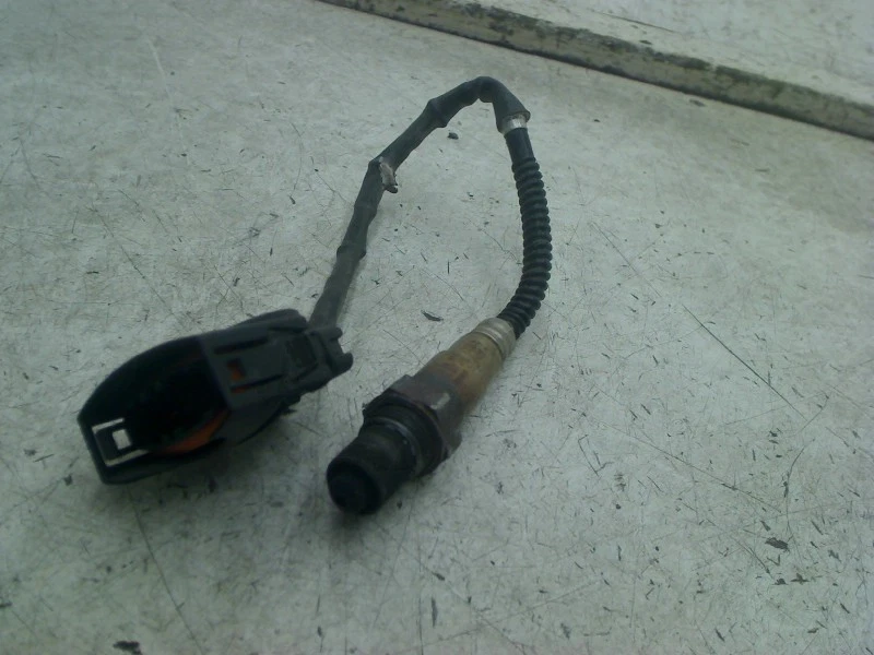 SENSOR LAMBDA Opel Vectra C Caravan Combi 2.2 DIG 16V (Z22YH(Euro 4)) 2005 - Imagen 1 de 1