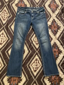 Miss Me Boot Damen verzierte Schlag Bootcut Jeans 33 Maße 34 x 33 gebraucht, in einwandfreiem Zustand - Bild 1 von 15