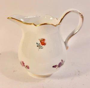 Vintage Meissen Scattered Flowers Creamer Flat Base Gold Trim Blue Sword Mark - Picture 1 of 11