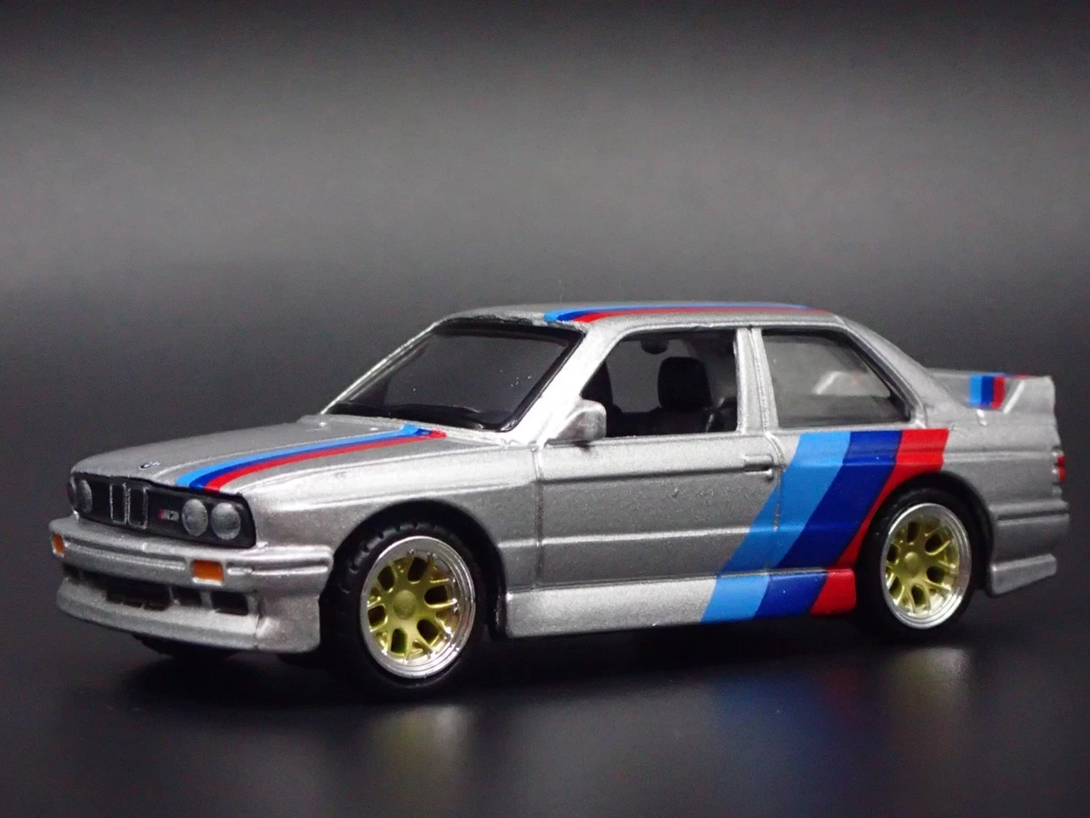 BMW ミニチュアカー BMW M3 STREET 1987(E30 BMW ミニチュアカー BMW