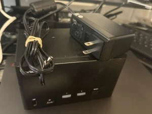 StarTech 2 Port Quad Monitor DisplayPort KVM Switch 4K 60Hz UHD HDR SV231QDPU34K - Picture 1 of 8
