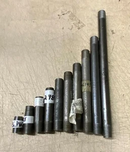 Pezón de tubo negro de 1/4" NPT roscado ambos extremos - Imagen 1 de 9