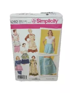 Grembiule Simplicity 4282 modello tagliato a medio e completo di danni alla busta - Foto 1 di 7