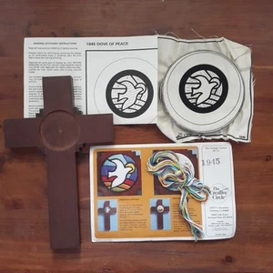 VNTG Dove of Peace with Wooden Cross Vintage Crewel Kit Stained Glass Look 1985 - Picture 1 of 7