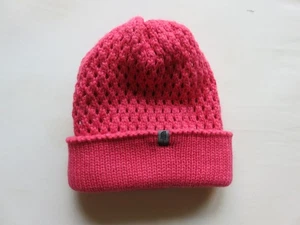 NWOT North Face Cable Knit Beanie Unisex Adult O/S Hot Pink Crochet Logo Camping - Picture 1 of 9
