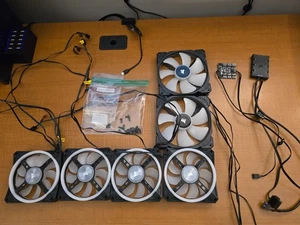 Corsair 120mm SP120 x4 and 140mm ML140 x 2 Fans with PWM Hub and RGB Hub - Picture 1 of 4