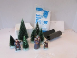 Dept 56 58327 Scenics Caroler People Trees Snow Walkway  asst. L134 - Picture 1 of 2