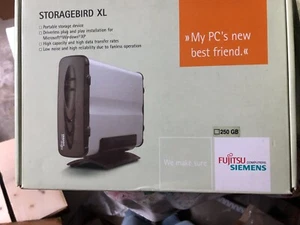 External hard disk (FUJITSU LIMITED) + Cable - Foto 1 di 6