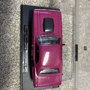 NEU Ray 1970 CHALLENGER T/A PFLAUME 1:32 MASSSTAB DRUCKGUSS - Bild 1 von 6