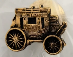 Wells Fargo Postkutsche Pin Lot 2 - Bild 1 von 3