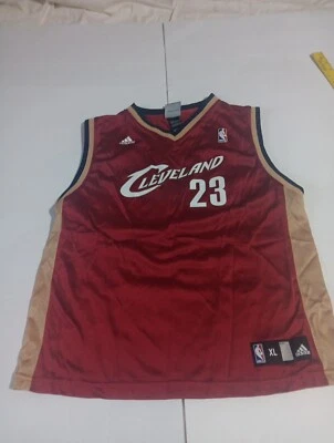 Adidas NBA Cleveland Cavaliers LeBron James #23 Talla Juvenil XL Foto 1 de 4